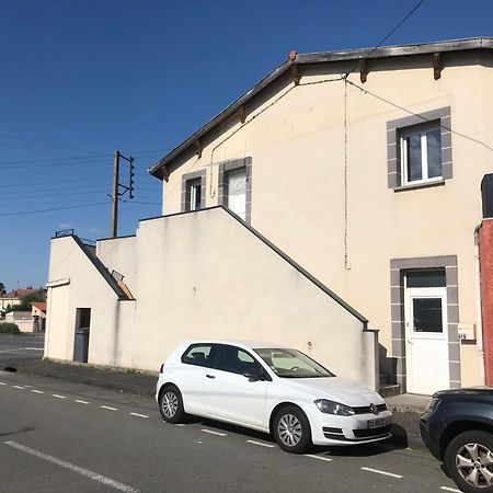 Appartement lumineux avec grande terrasse couverte Clermont-Ferrand Extérieur photo